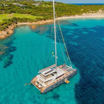 Superbe catamaran Lagoon Seventy 7